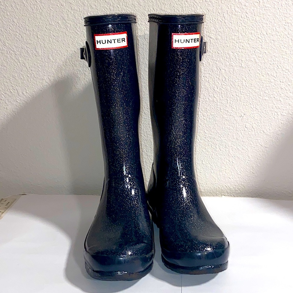 Girls, hunter rain boots size US 3B